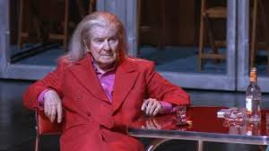 Ukończył państwową wyższą szkołę teatralną i filmową w łodzi. Zygmunt Malanowicz Uhonorowany Nagroda Specjalna Miesiecznika Teatr Nowy Teatr