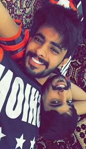 توام سعادتنا عبدالله العنزي نظارات Glasses Saudi Twins Happiness Love Morning Sunlight سعاده حب صباح شمس عبد الرحمن العنزي اسود احمر Red Black Twins