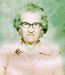 Loretta Puckett's Instagram, Twitter & Facebook