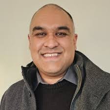 Alan Grogan's Instagram, Twitter & Facebook