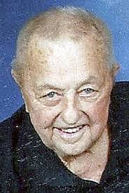 Kim Luebbert's Instagram, Twitter & Facebook