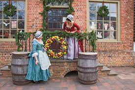 Let's take a tour and learn fascinating tidbits and tips about colonial style with images and captions. Revisited Myth 101 Colonial Americans Decorated Their Homes At Christmas History Myths Debunked