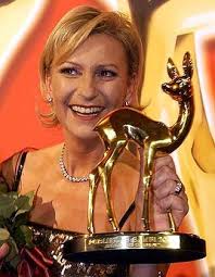 Polit-Talkerin: Kleine Frau