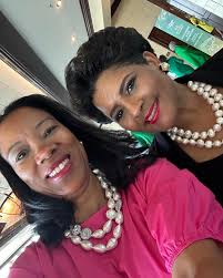 The Greater New York chapter is still riding high from the 44th National  Assembly of The Links, Incorporated 💚🤍💫 ⁣ ⁣ @gnylinks chapter president  DeNora Getachew connected with @thelinksinc national leadership, including