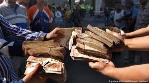 Going to venezuela and needs to know the name of the venezuelan money unit or just need to know how much is $10 us dollars in venezuelan currency? New Banknotes Arrive In Venezuela In Currency Crisis Americas North And South American News Impacting On Europe Dw 19 12 2016