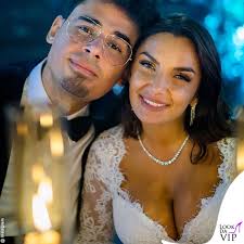 Maybe you would like to learn more about one of these? Elettra Lamborghini Una Sposa Con Tre Abiti Tutti I Dettagli Dei Look Nuziali