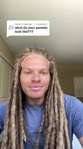 Robin Metzger's Instagram, Twitter & Facebook