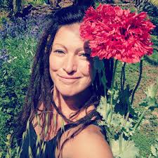 Sandra Kritzer's Instagram, Twitter & Facebook