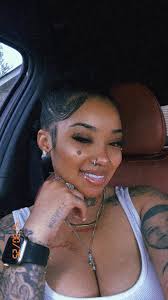 Conflict within the Get Yo Teeth Done Sis group