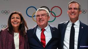 Francia realizó un espectáculo durante la ceremonia de clausura de tokio 2020 para recibir la estafeta de los próximos juegos olímpicos. Cuales Son Las Sedes De Los Juegos Olimpicos En 2024 Y 2028 Tyc Sports