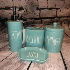 Rae dunn has some of the cutest home decor out there, and the only thing better than a rae dunn haul is when it's a rae dunn halloween haul. Rae Dunn Bath Nwt Rae Dunn 4pc Tiffany Blue White Bathroom Set Poshmark