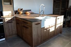Cuisine Atelier Chene Clair Bardage Acier Oxyde Iron Corten Hotte Industrielle Vaisselier Piano Robinet Douchette Cuisines Maison Inspiration Cuisine