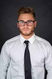 Kyle Mazur's Instagram, Twitter & Facebook