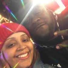 ADULT TWIN DIES, WENT TO WEST CHARLOTTE HIGH SCHOOL Rodney Davis King died  recently, he had a twin brother. Many West Charlotte High Alumni killed  recently  https://www.charlottealertsnews.com/news/adult-twin-dies-went-to-west-charlotte-high-school