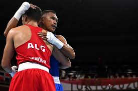 In 1995, when rourke decided to quit boxing, he gave gym equipment to roach, and it can be found in the wild card boxing club on vine street. Emeb3wvwqsctrm