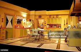 84 Inside Everybody Loves Raymond Stock Photos, High-Res Pictures, and  Images