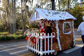 What to put in a golf cart parade? Fort Wilderness Christmas Decorations And Golf Cart Parade 2013 Photos And Video Mousesteps