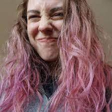 Helene Branciere's Instagram, Twitter & Facebook