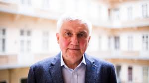 4,908 likes · 24 talking about this. Ne A Tukroket Torjetek Ossze Uzeni A Fidesznek Az Orban Altal Jelolt Egykori Gvh Elnok Valasz Online