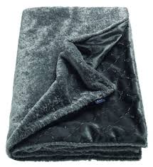 Je nach laune nutzen sie beispielsweise ihre joop. Plaid Joop Gentle Decken Plaids Heimtextilien Accessoires Alles Wohnen Dieser Welt Im Einrichtungs Centrum Und Auf Ostermann De