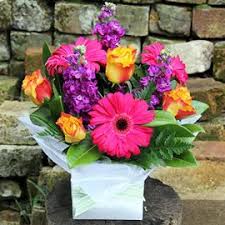 Virtually send flowers and a message for any occasion. Send Flowers To Armenia Flowers Shop In Yerevan A Moment Together Send Flowers Worldwide To Armenia C 52