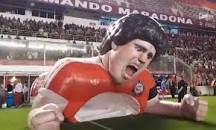 Resultado de imagen para CARRIZO HOMENAJE A MARADONA MONTEVIDEO