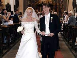Dirigió la película operace silver a en 2007. Reziser A Filmovy Lotrando Jiri Strach Se Ozenil Idnes Cz