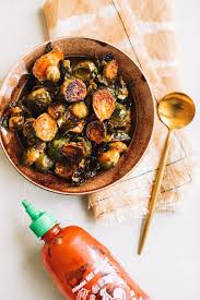 Brussel sprouts have a bad reputation for being a slimy, bitter vegetable, but it doesn't have to be that way! Honey Sriracha Brussels Sprouts The College Housewife