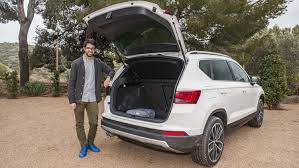 Das fällt außen und vor allem innen erstaunlich umfangreich aus. Fahrbericht Seat Ateca 2016 Spanisches Suv Uberzeugt Auto Motor Und Sport