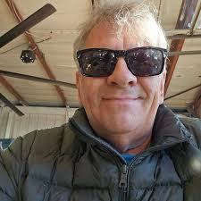 hit me up here https://getallmylinks.com/sarahth