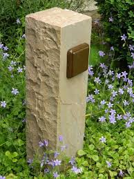 Aussensteckdosen Aus Naturstein Strom Im Garten Gartensteckdose Garten Und Landschaftsbau Kowalski In Rheine Gartensteckdose Natursteine Steckdose Garten