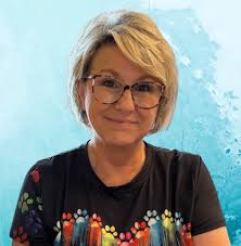 Hi, I'm Lindy Tate from Taterbuggin' and this is my segment in Maddy's  Mystery Box Challenge. Up after me is Jennifer from Home Sweet Create.