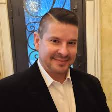 Edwina Moseley's Instagram, Twitter & Facebook