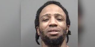 Ramon Everett's Instagram, Twitter & Facebook