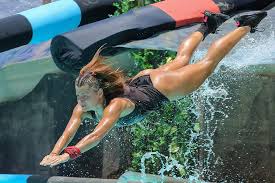 Ea a intrat în cursa survivor românia pe ultima sută de metri. De Ce ParticipÄƒ De Fapt Elena Marin La Survivor Romania Ce Va Face Vedeta Cu Banii DacÄƒ Va CaÈ™tiga Concursul