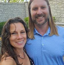 How can my daughter study for the 8th grade constitution test?