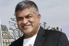 Zunar Dilarang Tinggalkan Malaysia