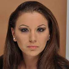 In fiecare zi, cele mai importante evenimente, transmisiuni live, analize, anchete si reportaje. Simona Florescu Asimonaflorescu Twitter