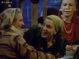 W 1971 ukończyła studia na pwst w warszawie. Galeria Staroci I Pamiatek Regionalnych Janina Bodek Pierwsza Z Lewej Oraz Barbara Burska Jako Nastka I Emilia Krakowska Jako Jagna Kadr Z Odcinka 6 Facebook