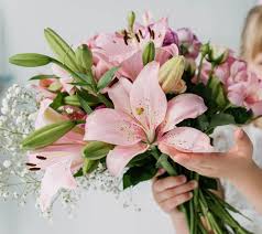 Maybe you would like to learn more about one of these? Brautstrauss Mit Orchideen Oder Lilien Beispielbilder Mit Exotik Flair