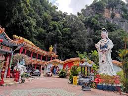Ling sen tong cave temple is located right next to nam thean tong and sam poh tong. éœ¹é‚æ€¡ä¿å—å¤©æ´ž éˆä»™å²©nam Thean Tong Temple æ¢¹åŸŽèµ°é€é€penang Walkwalk Facebook