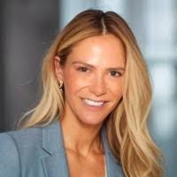 Robin Caswell's Instagram, Twitter & Facebook