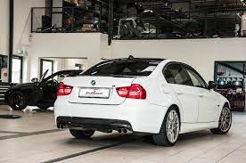Ein Bmw E90 Lci Hat Den Heckspoiler Evo Ii Race Echt Carbon Bekommen Bmw Produkt Modell