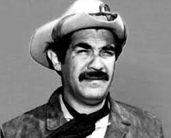 El Fonógrafo - Un día como hoy 24 de agosto de 1999 muere el actor Eleazar  García" Chelelo", hace su debut en 1960 en la cinta "La Venganza de Gabino  Barrera", actúa