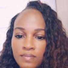 Roslyn Chaney's Instagram, Twitter & Facebook