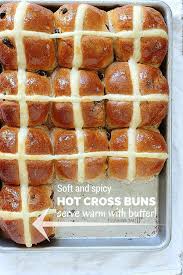 Hot Cross Buns Easter Recipe Foodness Gracious Recipe Easter Hot Cross Buns Cross Buns Recipe Hot Cross Buns Recipe