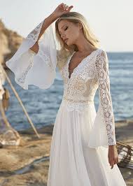 Einen hauch von vintage und hippie charme erhält dein boho hochzeitskleid mit einem lässigem haarschmuck wie einem stirnband oder einem blumenkranz. Boho Hippie Brautkleid Trompetenarmel Lange Armel Spitze Festliche Kleider Hochzeit Kleider Hochzeit Braut