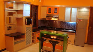 Desain kitchen set yang satu ini menggunakan kitchen set minimalis dengan bentuk island, atau yang biasa disebut dengan kitchen island. Kitchen Set On Tumblr