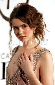 Finale: Arrivals and Inside: topmodel — LiveJournal