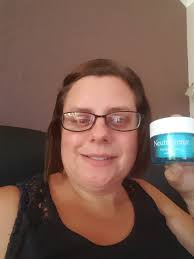 Laura Coles (@colescrabb)